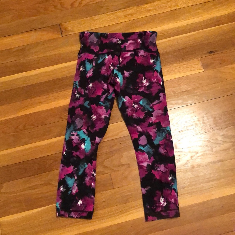 Lululemon cropped leggings